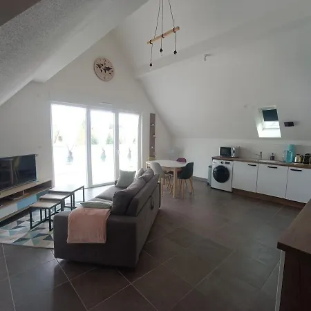 Au Pied Des Champs - T2 50m2 Au Calme Apartment