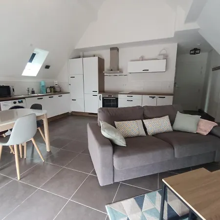 Au Pied Des Champs - T2 50m2 Au Calme